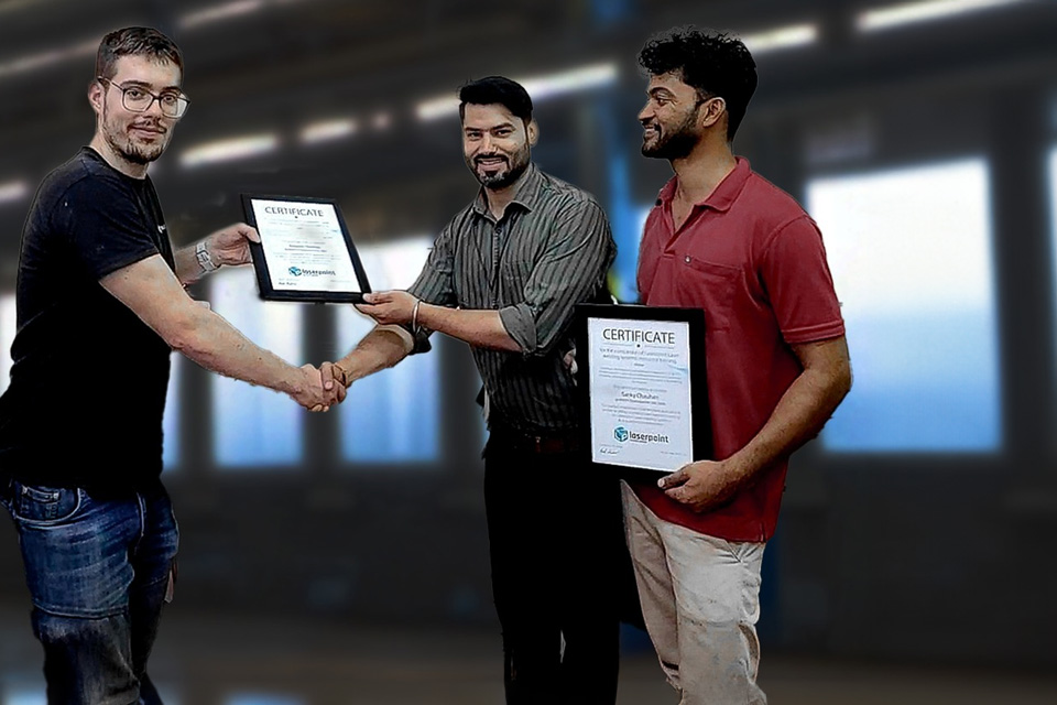 Laserpoint z wizytą w Indiach
